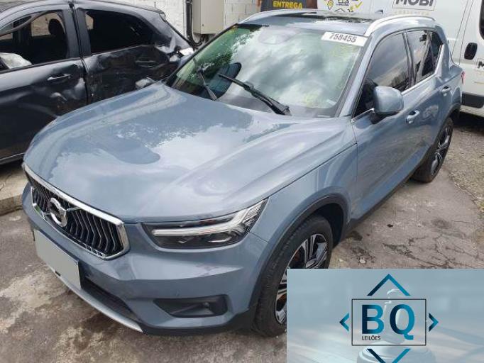 VOLVO XC40 20/20