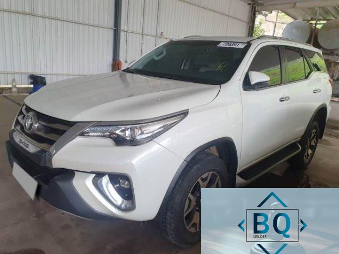 TOYOTA HILUX SW4 20/20