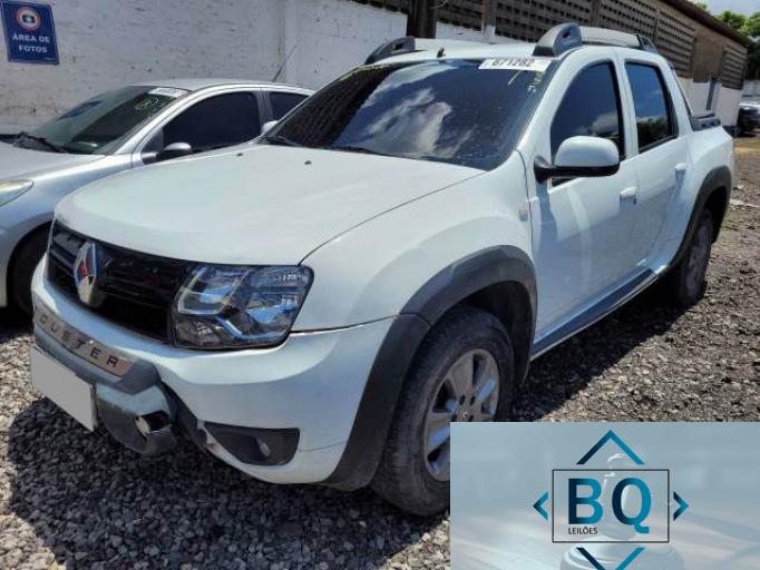 RENAULT DUSTER 20/20